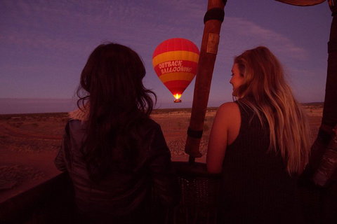 Early Morning Ballooning In Alice Springs - Holiday Jervis Bay 1