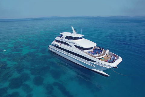 Full Day Reef Cruise Including 10 Minute Heli Scenic Flight: Get High Package - Holiday Jervis Bay 4