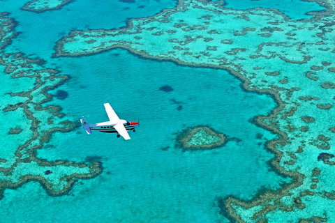 Reef And Island Scenic Flight From Airlie Beach - Holiday Jervis Bay 4
