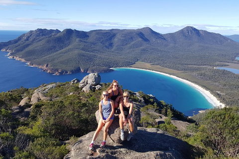 2-Day Tas East Coast Escape Tour Including Bay Of Fires, Wineglass Bay & Devils - Holiday Jervis Bay 1