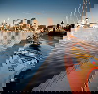 Melbourne Sunset Kayaking Experience with Dinner - Holiday Jervis Bay