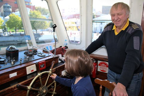 Derwent River Historic Harbour Cruise From Hobart - Holiday Jervis Bay 4