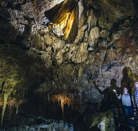 Ngilgi Cave Semi-guided Tour - Holiday Jervis Bay