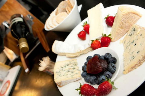 Chauffeur Driven Yarra Valley Group Wine Tour - Up To 7 - Holiday Jervis Bay 1