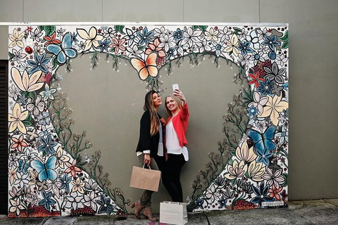 Sydney Walking Tour â€”Â Secrets Of Sydney - Holiday Jervis Bay 2