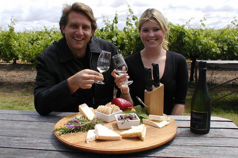 Swan Valley Tour From Perth: Wine, Beer And Chocolate Tastings - Holiday Jervis Bay 4